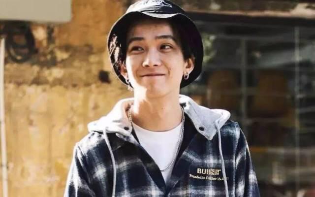 л��躸������� л���Ů������˭