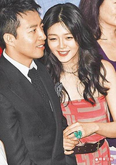 ��С�ƻ����ȴ�s�������� ��С�ƺʹ�S����ô��ʶ��