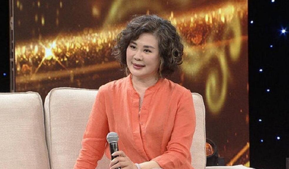 ��ɺ��״��� ���ĵ�һ���ɷ���˭