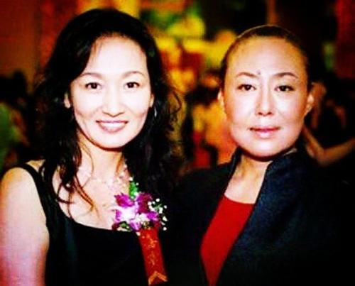 ��˹���޺�˹�ٸ���ʲô��ϵ ����ǰ���ڸ������ϵ��