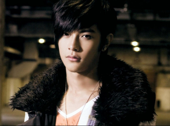 汪东城整容前后对比图 汪东城真的有女朋友吗