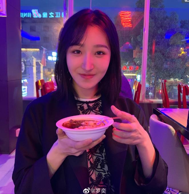 ���ӷ�Ů����˭ ׷����������ųɹ�