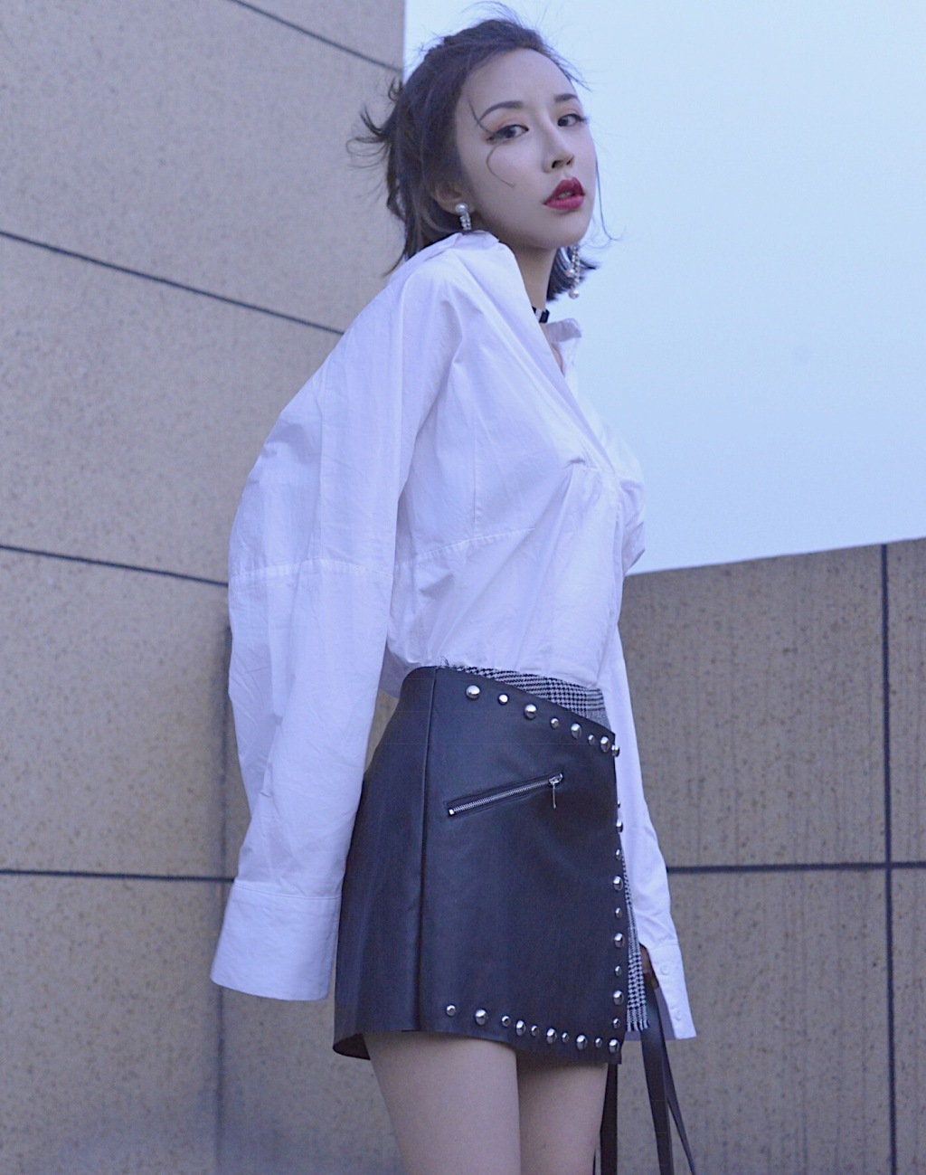 ��һ����������Ҳ����Ƭ���� ��һ����Լ�Ů�Ѱ������ô�