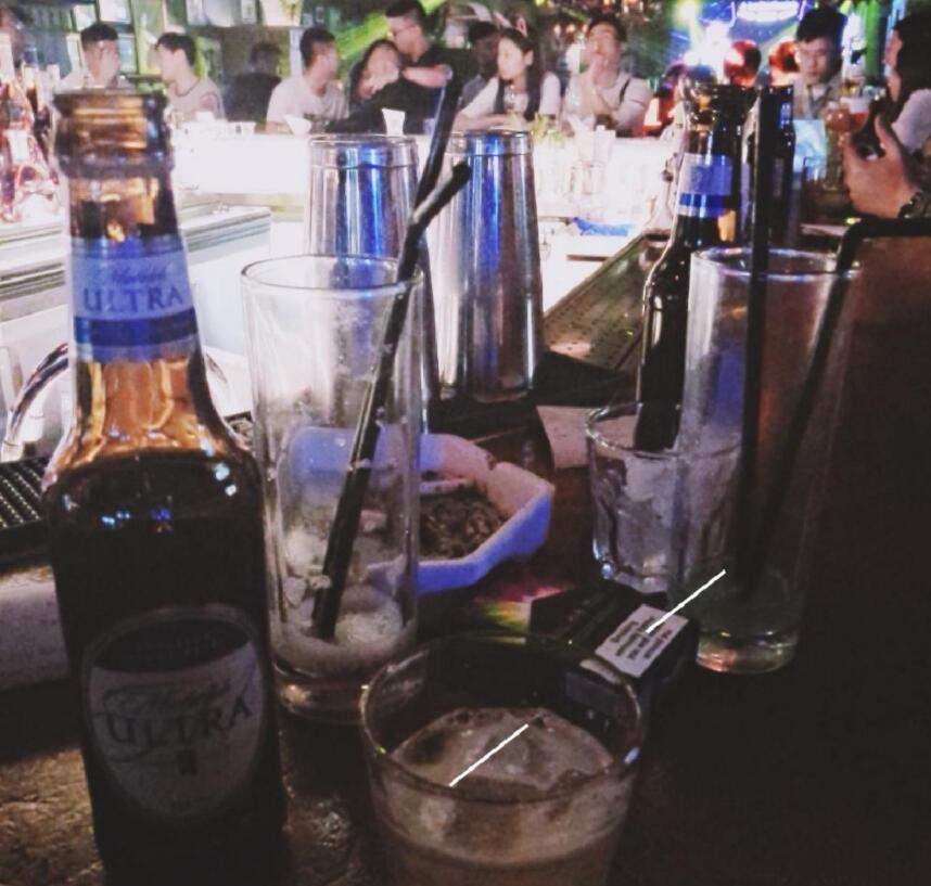 �ư�ɢ̨����λ����֮����� ɢ̨һ�����Ǯ