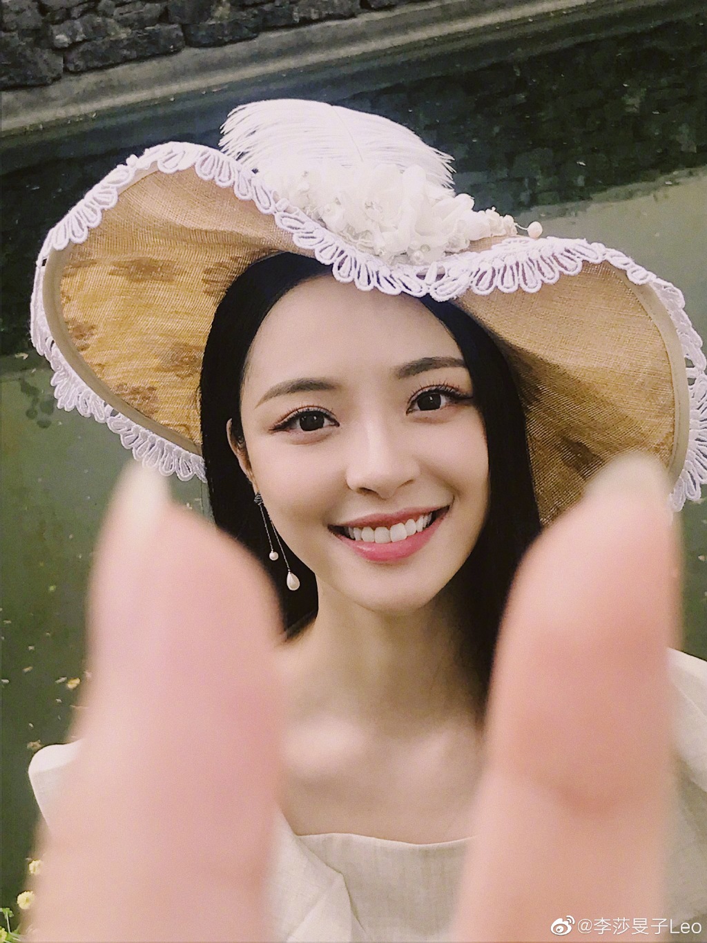 李莎旻子毕业后去哪里了 她是学霸吗 - 百科 - 破事精英