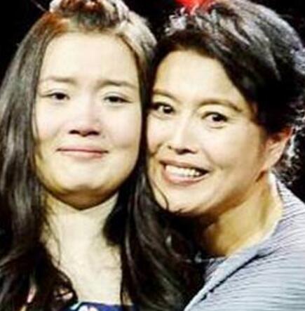 丁嘉丽女儿的父亲 丁丁是她和第一任丈夫吴广川所生