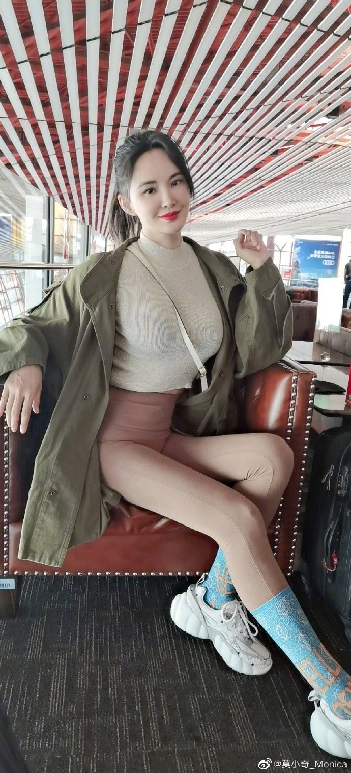 ĪС�����¶��������Ƭ ĪС�����Χ�ж��