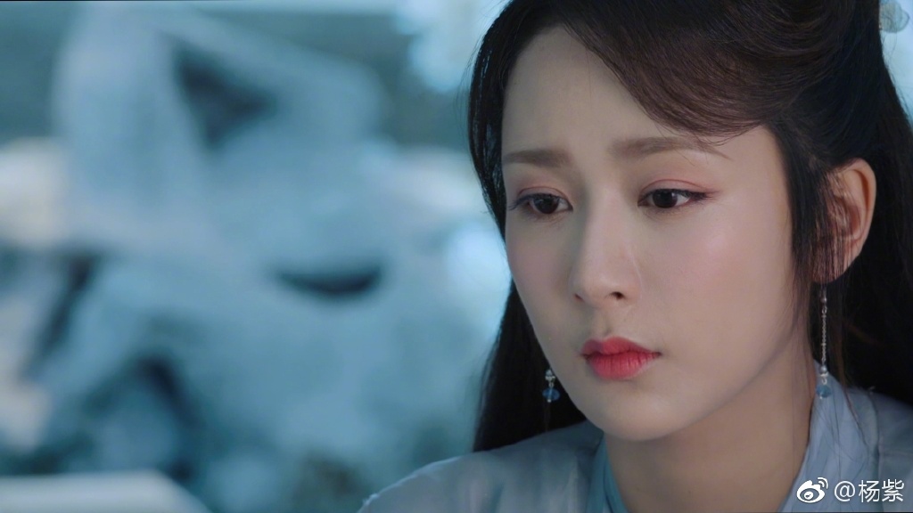 杨紫和热巴谁演技好 杨紫和热巴身高体重对比数据