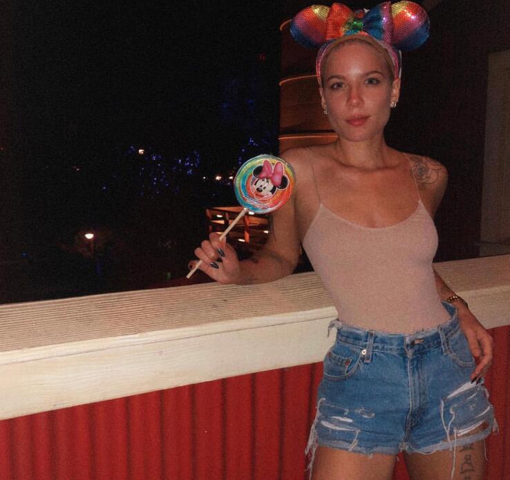 halseyΪʲô��Ϸ�������������� ���ǲ���˫����