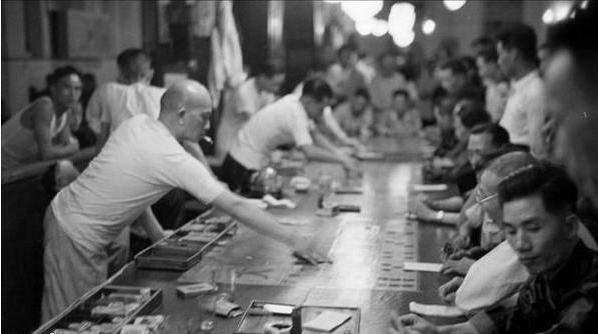 Ҷ�������������������˶���Ǯ Ҷ��֮��ҶΧ�޸����ʲ�����