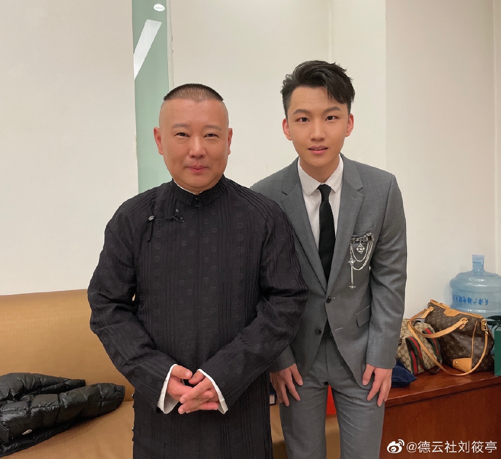 ����ͤΪʲô���ݹ��¸� ��Ϊʲô�ǵ����籲����͵�