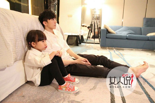 �й��ø�����ΰ������������ ��������ΰ��ͬĸ�츸��