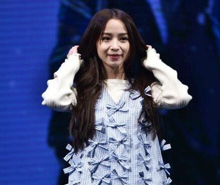 �ܶ��������� �ܶ��汻��Ϊ��̥Ů��