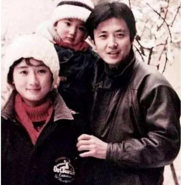 ����ǳ���÷Ϸ���� ��ٵ�Ů����ѩ����