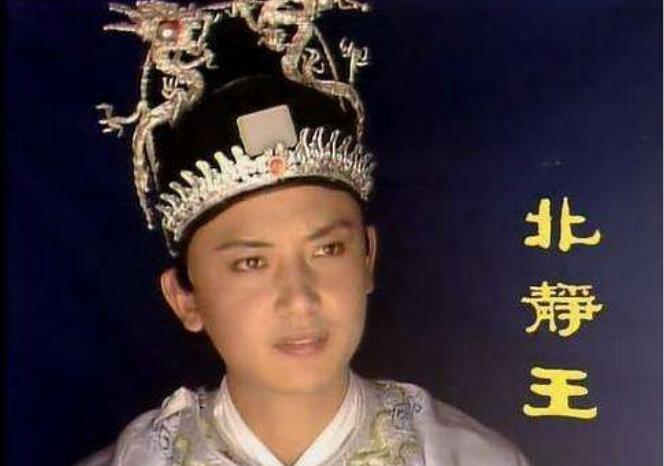 ����ǳ���÷Ϸ���� ��ٵ�Ů����ѩ����