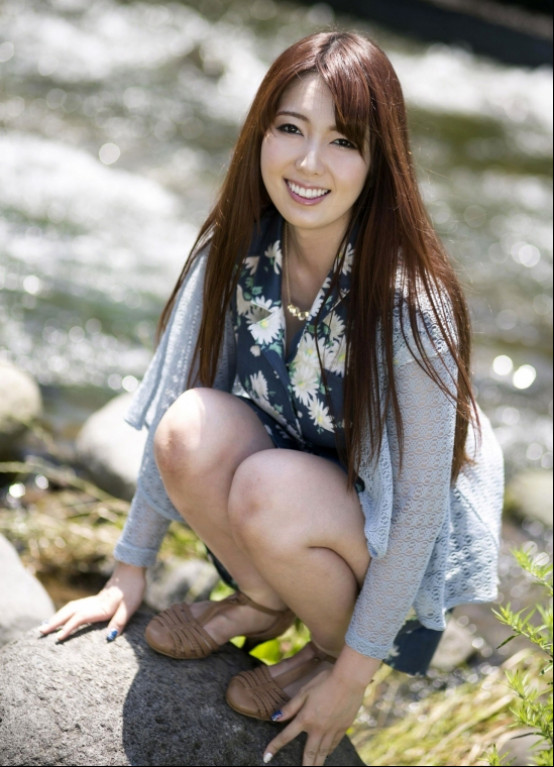 ����Ұ������ʵ������Ƭ ����Ұ�������ڽ������