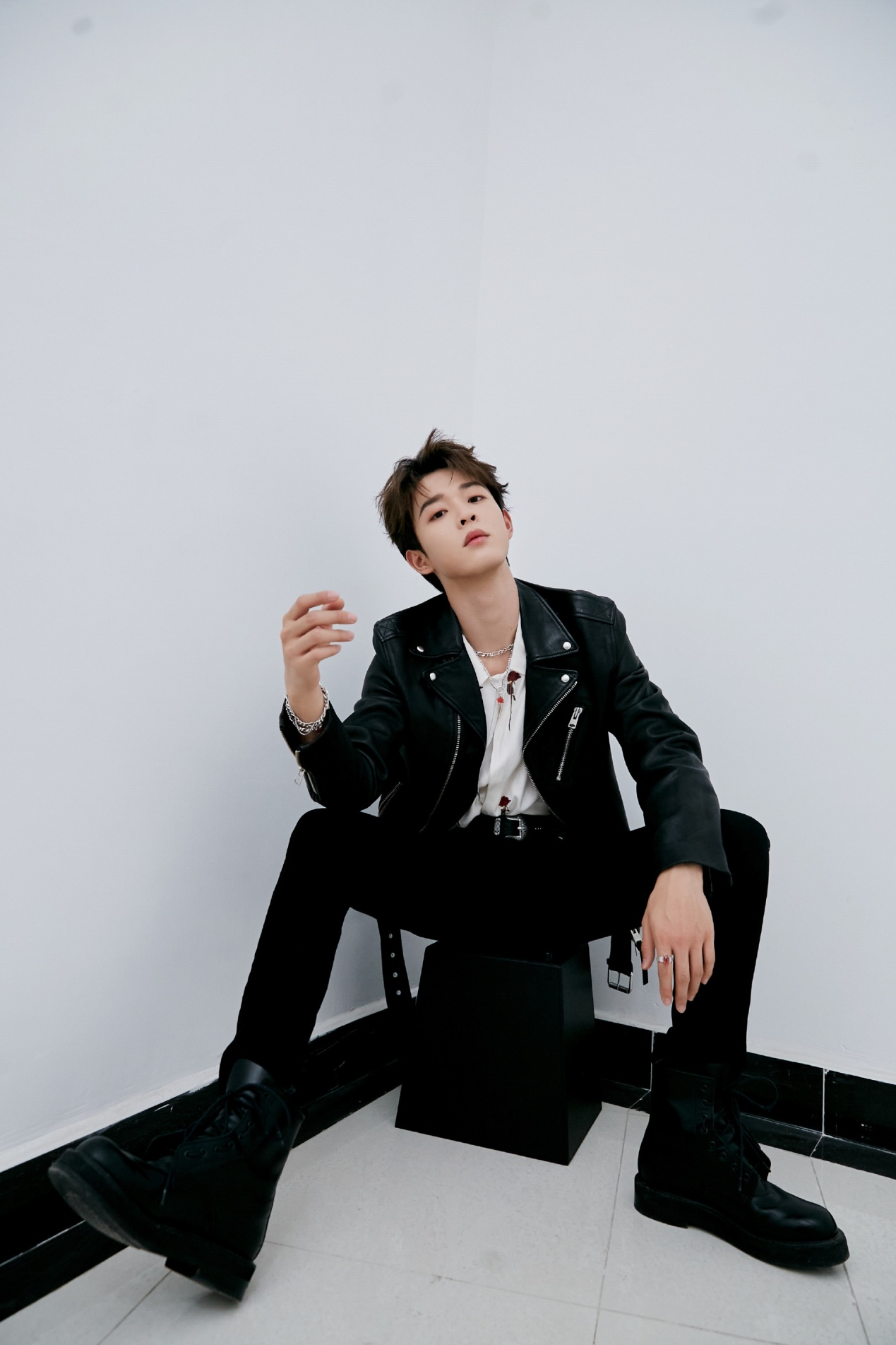 吴宇恒张哲瀚什么关系 他西南交通大学什么专业的