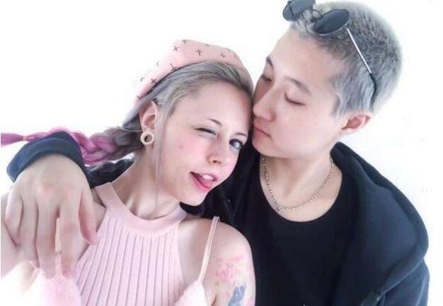 ��׿�ֺ�Ů����Ƭ ������������