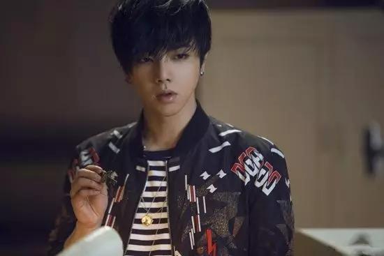 ��������ǰ��Ա���Ƭ �������֮�������ʥ����