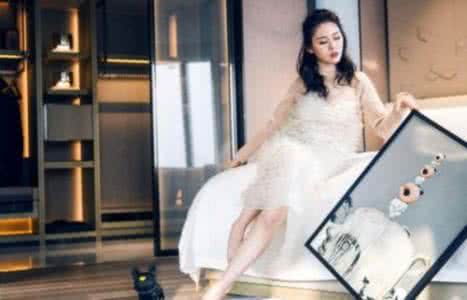 陌陌最红十大女主播照片 网红和主播的区别简介