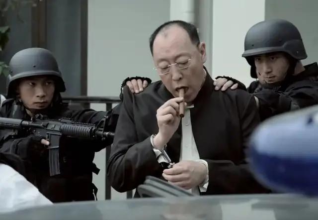 �ߴ������ǩ��ʲô���Ӿ� ���Ӿ��ǡ����С�