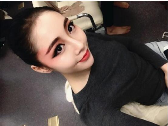 ����Ů�ѳ�¶��˭ ��ô�����벻�����ľ�����
