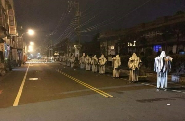 ��·����������ʬ ̨��С����·���ְ��½�ʬ�Ż�·��