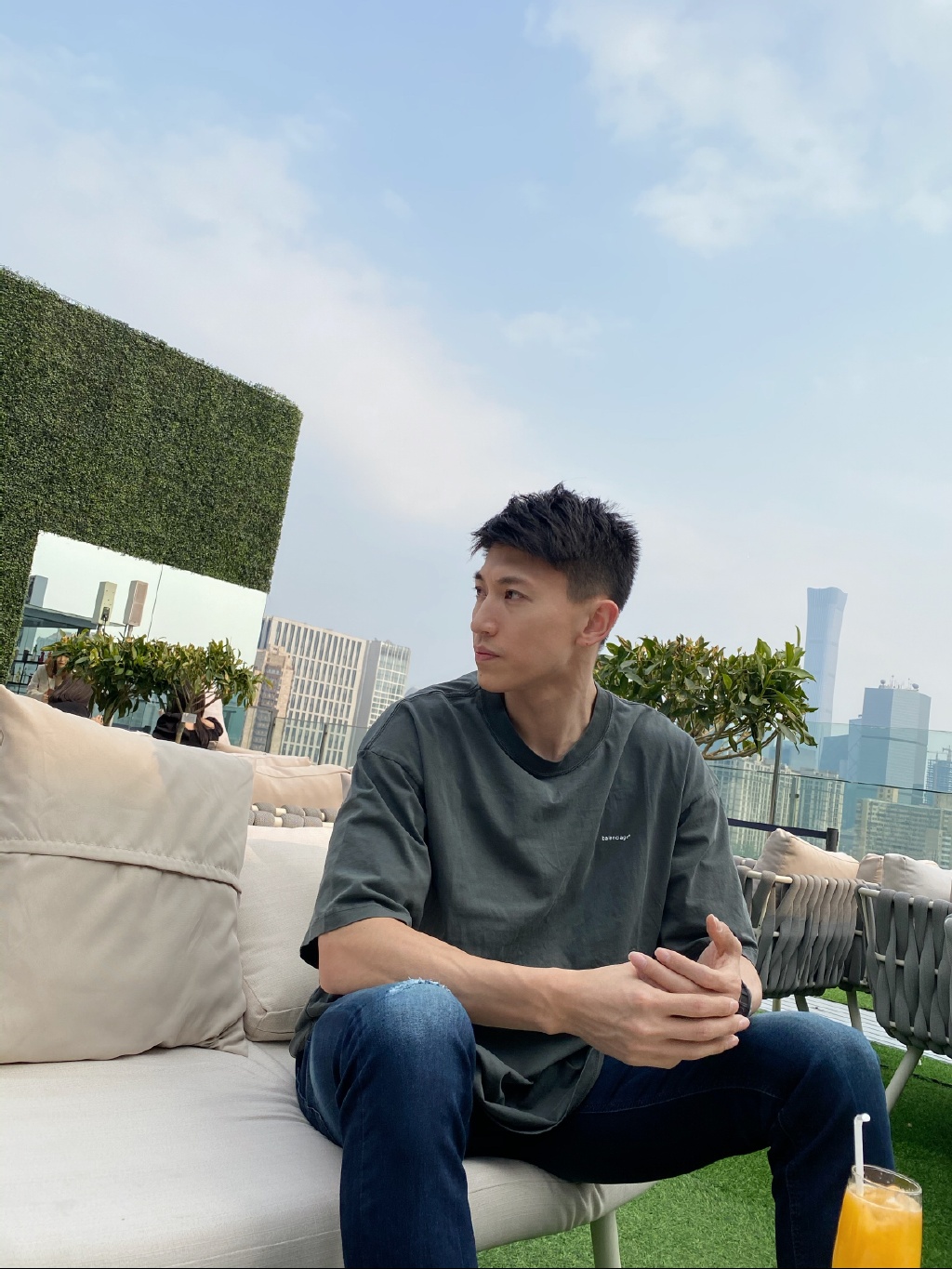 �������׽�����Ů��������ô���� ����������Ů����˭