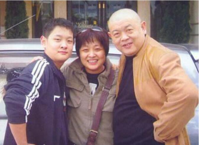 傅彪妻子张秋芳已再婚了 张秋芳和新丈夫照片有吗