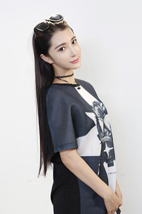 �ν��μӱ��ܰ��ֵ�����һ�� �ν�����СƷ�Ľ�����