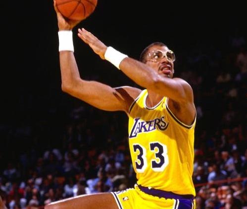 �ְͶ�����С����ʲô��ϵ ��ʦͽ��ϵ