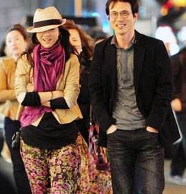 ��Ψ�Ϲ���̩�¼��� ��̩��ǰ�޲�����Ƭ