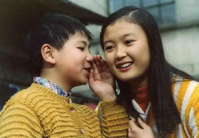 有时候是拍的电影不出名,有时候是演的角色不突出,总之后面的池华琼