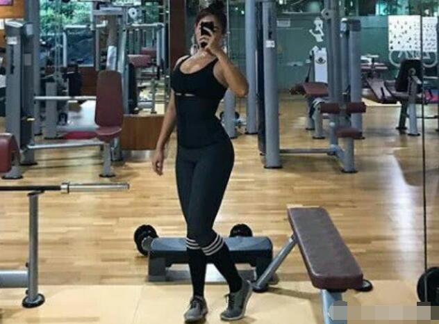 ħ������Ϊʲô�Ǻ����ĵ���˼ ��Ůħ��������Χ��׼��������