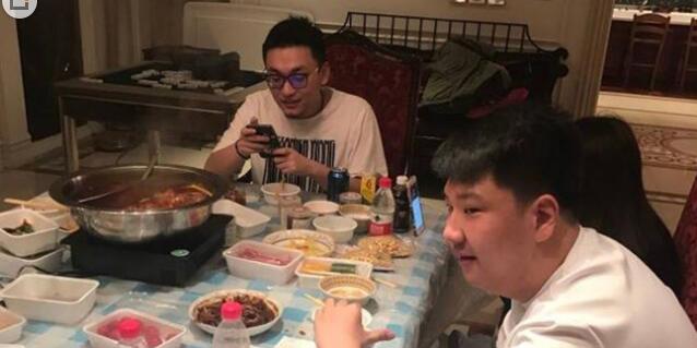 富二代王玥为什么叫牛蛙君、狗徒 他女朋友是周二珂吗