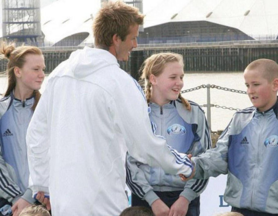 ���￭���������۶��� ���￭��Ů����Ƭ