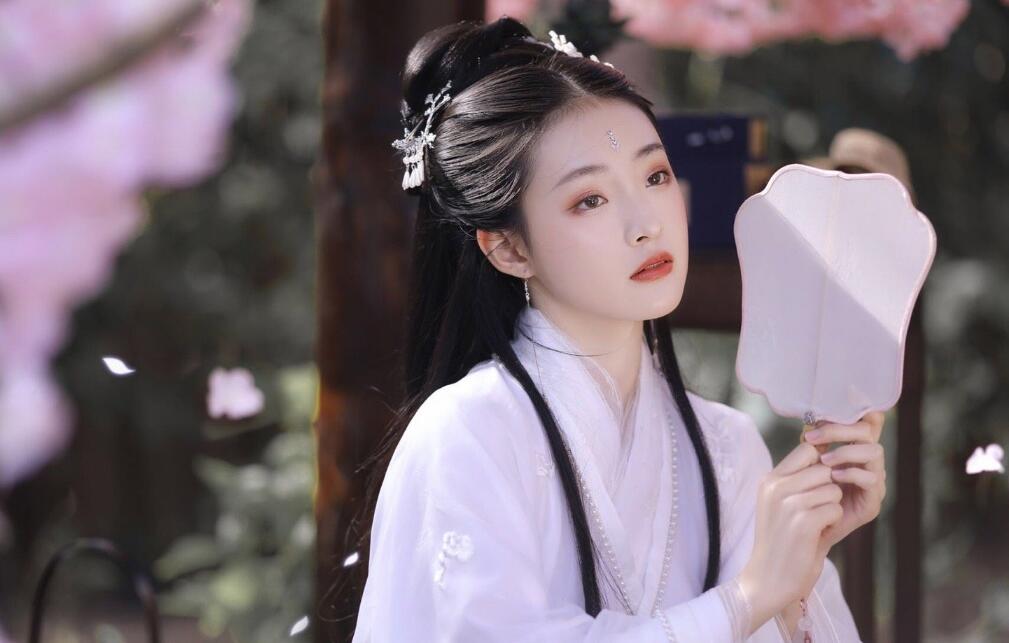 ������ʬ��ԭͼ���˲������� ����Ĺ������