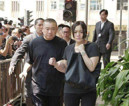 ������Ϊʲôû�йɷݷֵ���ô�� �������ǽӰ�����