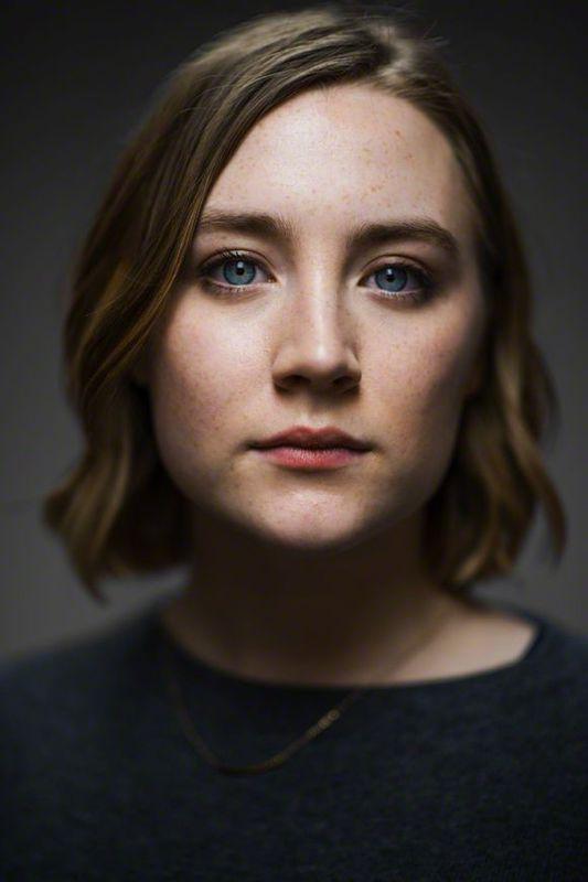 ����ɯ�������ں���ֵ�۷�ʱ����Ƭ�Ա� ������Ůͬ������