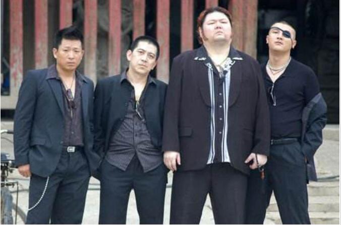 �����Ǻڰ��� �����ָͷ����ôû��