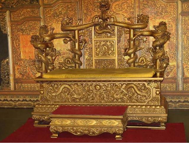 瓦德西坐龙椅说了什么老照片曝光 坐故宫龙椅的下场死的很惨吗