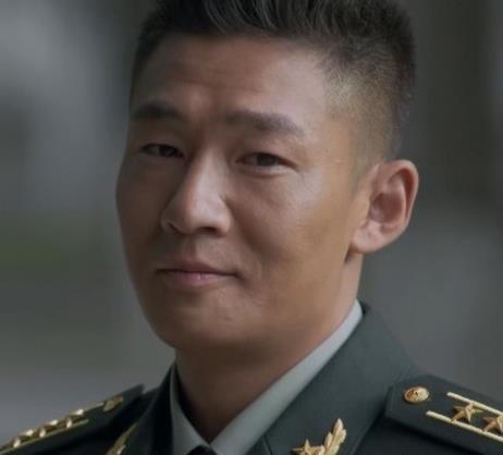 ������Ա��Ƭ����� ����������˭���ڱ�ʾ����ɿ���һ��