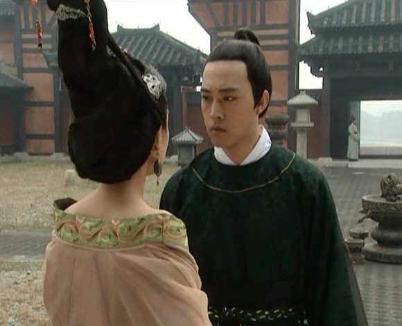 ������Ϲ�������� �������ٻ�̫���˶Ա�ͼ