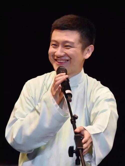 �����ɵ�Ů�Ѻ͹��¸���ʲô��ϵ ������Ů����ɺ����