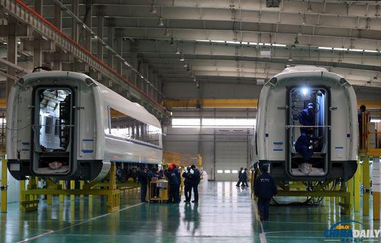 �й��������г��ķ�չ��״ Ŀǰ�й�ֻ���Ϻ��д������г�