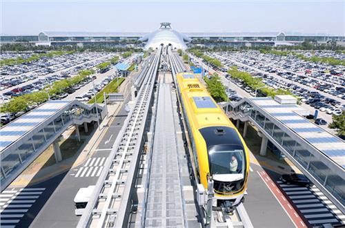 �й��������г��ķ�չ��״ Ŀǰ�й�ֻ���Ϻ��д������г�