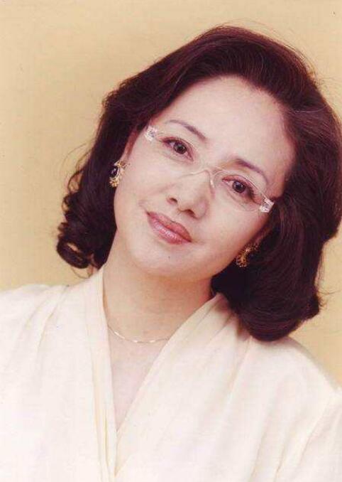 李野萍和冯雷什么关系 说他俩长得像可能是年纪相仿