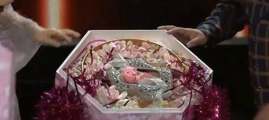 ��ӱ�ɵ�������ӱ̨ͬ ����ӱ�з�˿��ˮ��Ь