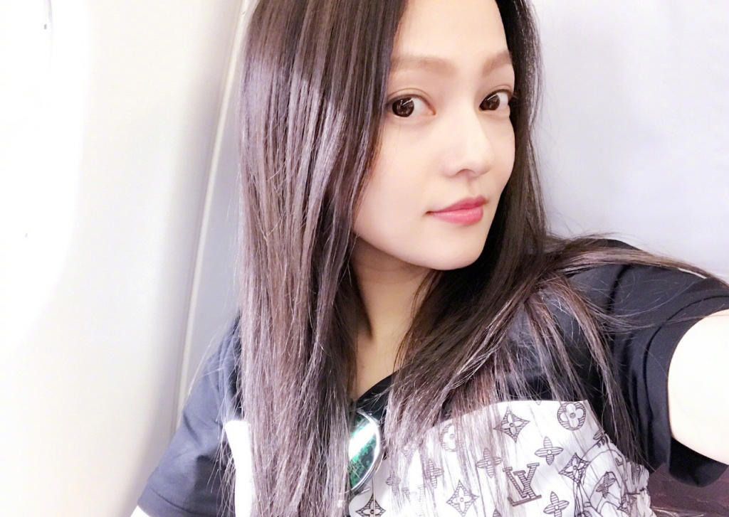 ���غ���ĸ��Ϊ���ַ� ���غ�����ĸ�ٵ���ҵ����