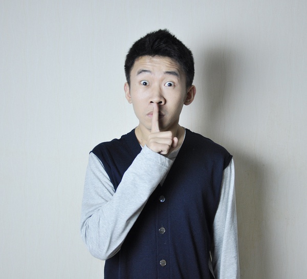 �����鱨�������ˬԼ����˭ ��ϸ������һ��